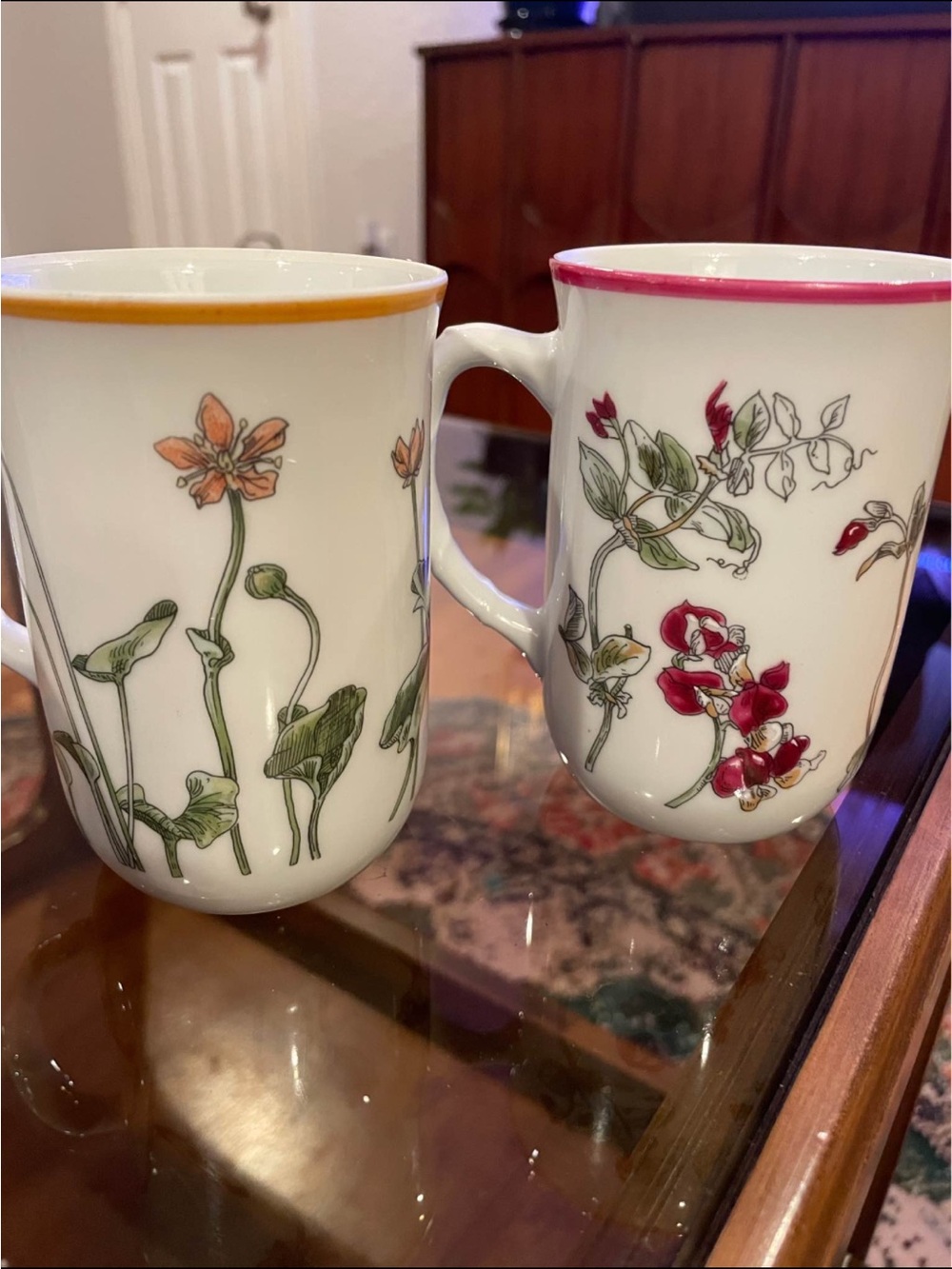 4 vintage teacups - Picture 6 of 9
